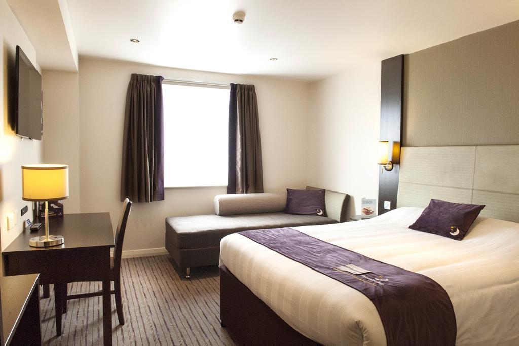 Premier Inn Harlow Oda fotoğraf